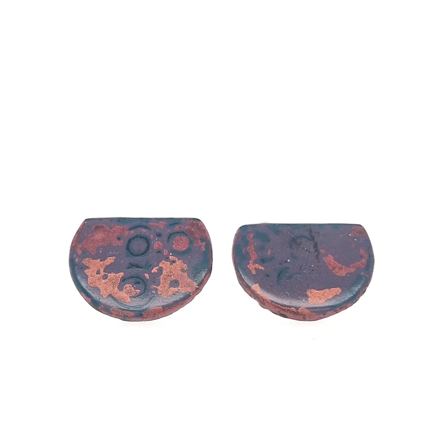 Mini half Tambo stud earring in purples, blue and copper.