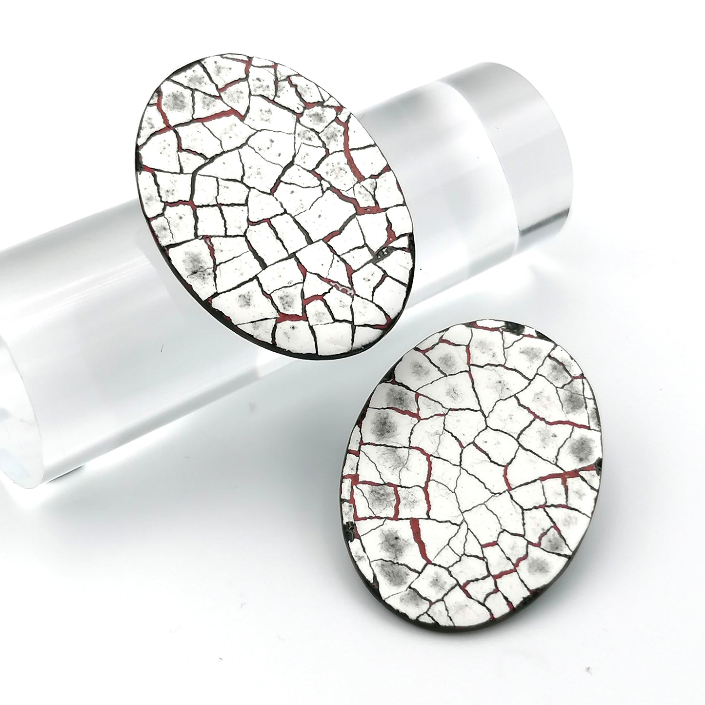 Midi Modern Mosaic Oval heavy weight stud earring in earth red