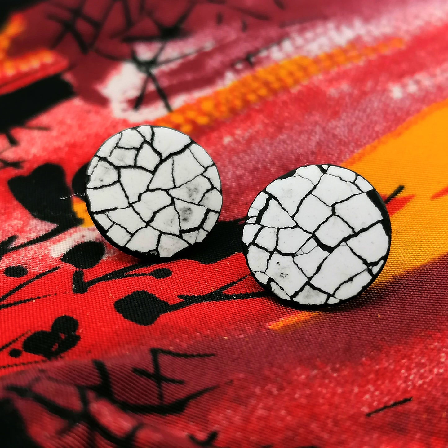 Muy Mini Modern Mosaic round stud earrings